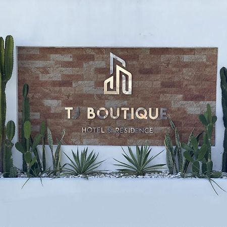 Tj Boutique Hotel ウタイターニー エクステリア 写真