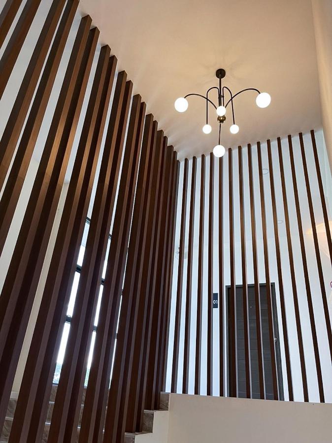 Tj Boutique Hotel ウタイターニー エクステリア 写真